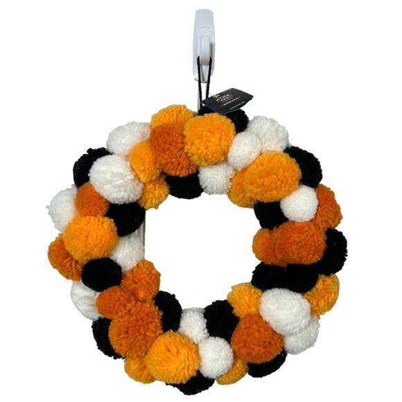 New Target Hyde & EEK Halloween Pom Pom Wreath 15" Orange Black White Spooky - Picture 1 of 5